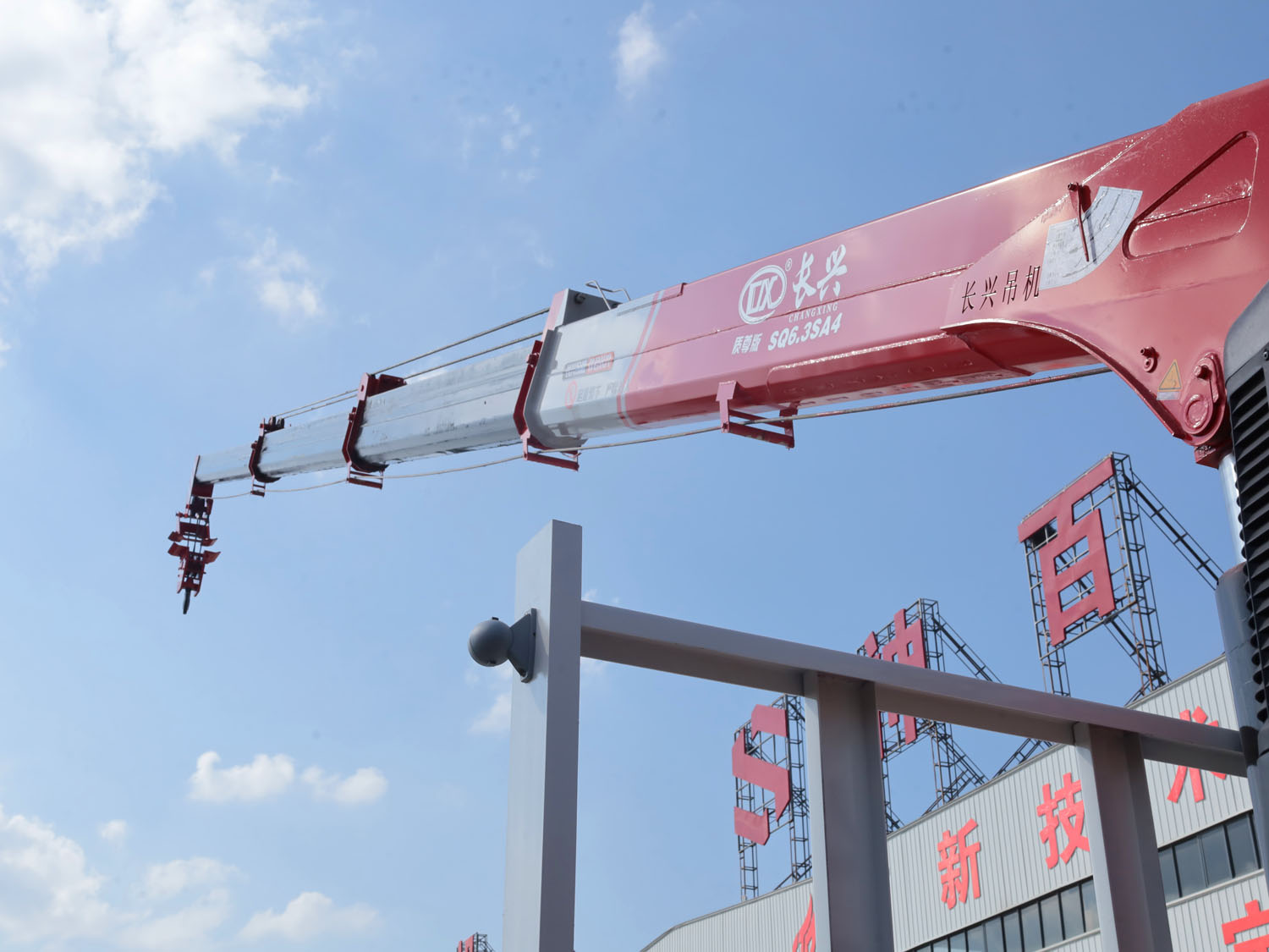 福田瑞沃排半上裝長興質尊版6.3噸直臂式吊機 福田瑞沃排半上裝長興質尊版6.3噸直臂式吊機